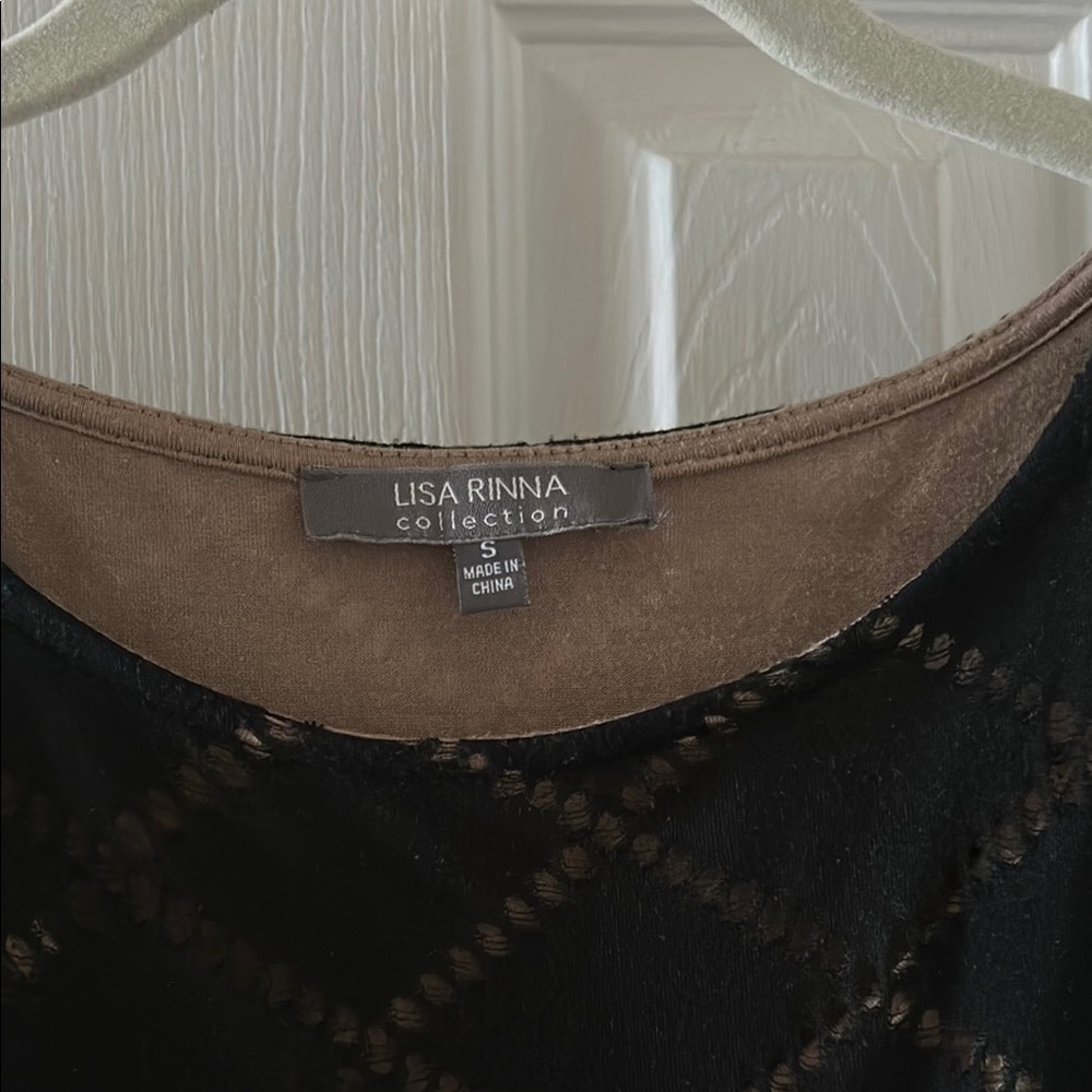 Lisa Rinna Collection Black and Tan Top